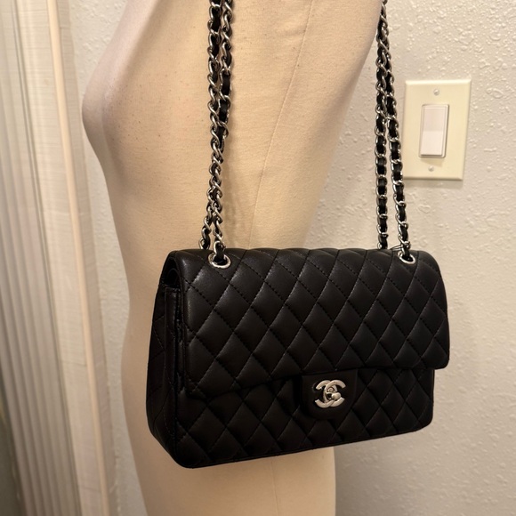 Classic flap bag - Picture 13 of 14